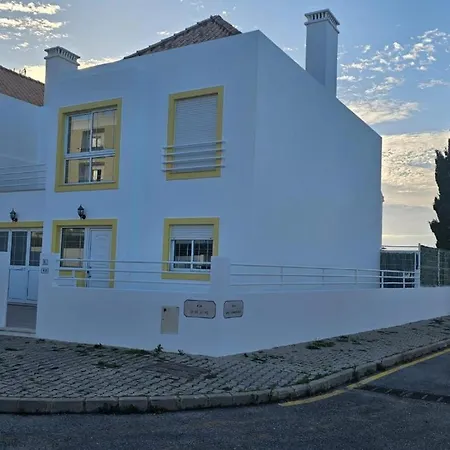 Casa Do Mar Piscina Privada Wi-fi Ac 8 Pax Apartamento *